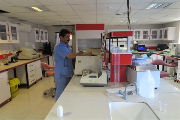 بستر درمان شهرستان دالاهو بصورت شبانه روزی خدمات بهداشتی درمانی به مردم ارائه می دهد