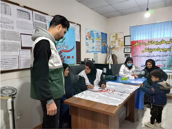 اعزام تیم  پزشکی بسیج جامعه پزشکی شبکه بهداشت ودرمان شهرستان دالاهو به مناطق روستایی